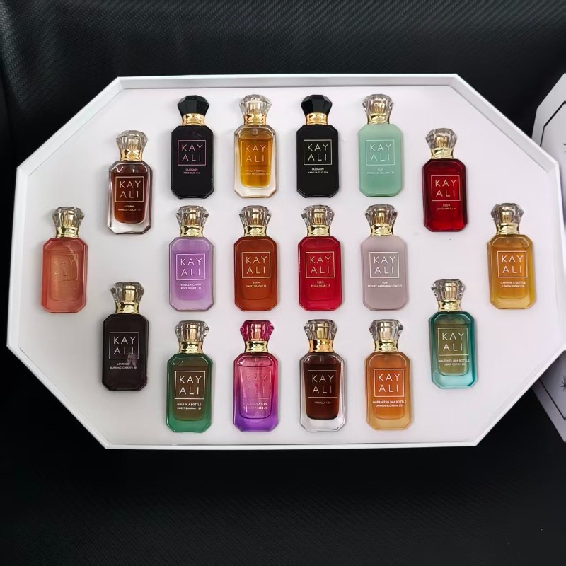 Zestaw przenośnych atomizerów  – The Collection Perfume Fragrance recenzja i cena